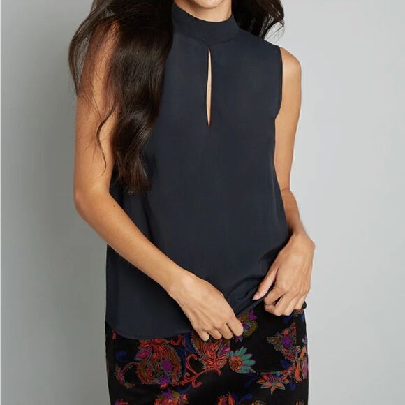NWT ModCloth Perfectly Particular Black Sleeveless Blouse - Size Medium - Picture 1 of 12